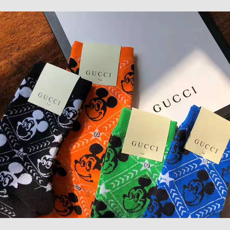 メンズ デザイナー ソックス | FENDI JP