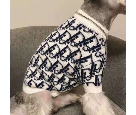 Dior 犬防寒セーターとシャネル ペット服 とルイヴィトン ペット用ベッド