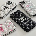 Chanel シャネルブランドiphone 14 plus 15 pro maxケースハイブランド アイフォン15 14+ 13 pro max レディースメンズ激安iphone 15/14 pro/15 pro max xs/8/7 plusカバー ストラップ付 カード入れ韓国風セレブ愛用 iphone 15 アイフォン 15 14 13pro maxケース ジャケットスマホケース コピー