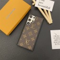 Lv ルイヴィトンブランドiphone 15 plus 14 pro maxケースiphone 15/14 proカバー  samsung s24 s23 ultra a54ケース韓国風セレブ愛用 ギャラクシー s24 ultra アイフォン 15 14 pro maxケース ジャケットスマホケース コピーセレブ愛用全機種対応ハイブランドケース パロディ