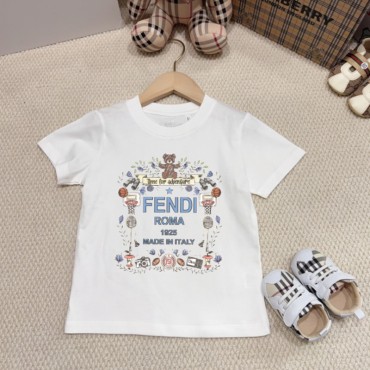 Fendi フェンディブランド半袖tシャ...
