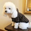 ハイブランド フェンディ ペット冬服 厚手 ジャケット fendi 犬のコート フード付き 暖かい FF柄 ジャカード加工 ファッション感溢れ 犬服 ファスナー開閉 着脱安い 両足 ペット用品 小中大型ペットs-2xl