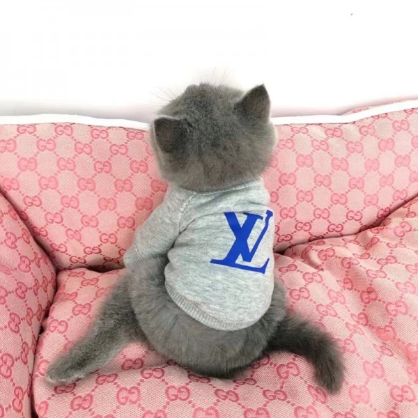 LV ルイヴィトン ブランド ペットウェア 犬服 猫の秋冬服 暖かい 犬パーカー かわいい ドッグウェア コート 厚手 保温 ふわふわ 裏毛 柔らかい 通気性 上着 ペット服 洋服 小中型 ペット