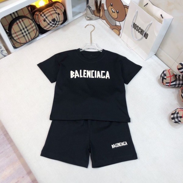 バレンシアガ セットアップ キッズ服 ブランド BALENCIAGA Tシャツ トップス  ハーフパンツ ベビー男の子カットソー 半ズボン キッズ tシャツ ポロシャツ 半袖 パジャマ ベビー服 男の子 夏セット ルームウェア 旅行 海辺 ビーチ スポーツ 通園 通学 普段着