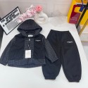 ブランドBalenciaga子供服 コート パンツセット バレンシアガボーイズジャージ 上下セット スウェット セットアップ フード付き パーカー ジップアップ ロングパンツ キッズ 2点セット 運動着 ゆったり リブ編み 90¬150cm 