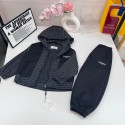 ブランドBalenciaga子供服 コート パンツセット バレンシアガボーイズジャージ 上下セット スウェット セットアップ フード付き パーカー ジップアップ ロングパンツ キッズ 2点セット 運動着 ゆったり リブ編み 90¬150cm 