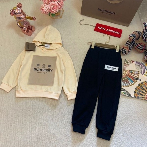 Burberry バーバリーブランド 子供服 女の子 ジャージス 上下セット キッズ スウェット 90 - 160cm スポーツウェア 2点セット パーカー パンツ ズボン セットアップ 長袖 運動着 シンプル おしゃれ ゆったり 韓国風 ガールズ 春 秋 冬