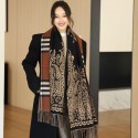 Burberry バーバリーハイブランド 秋冬 マフラーメンズ 大判ショール 暖かい春秋 スカーフ ファッション 使い心地よいレディース向け高品質ケープ 防寒マフラー