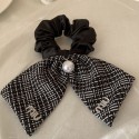 ハイブランドMiuMiuリボン シュシュ ミュウミュウ リボンゴム 黒 髪飾り シュシュ 大人 パール エレガント ヘアアクセ リボン 蝶々結び 黒 生地 少女 髪飾り