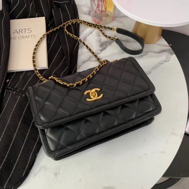 シャネルブランド バック ショルダーバッグ 経典菱格柄 ファション 人気 chanel レデイーズ バッグ  チェーンバッグ 女の子 純正レザー 高級感 バッグ  柔らかい 手触り 通勤 日常用 データ用