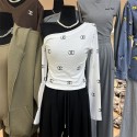 Chanel シャネル ハイブランドtシャツ偽物レディースメンズ 秋 tシャツブランドかわいいブランドtシャツ上着カジュアルブランド 服 コピー 激安屋