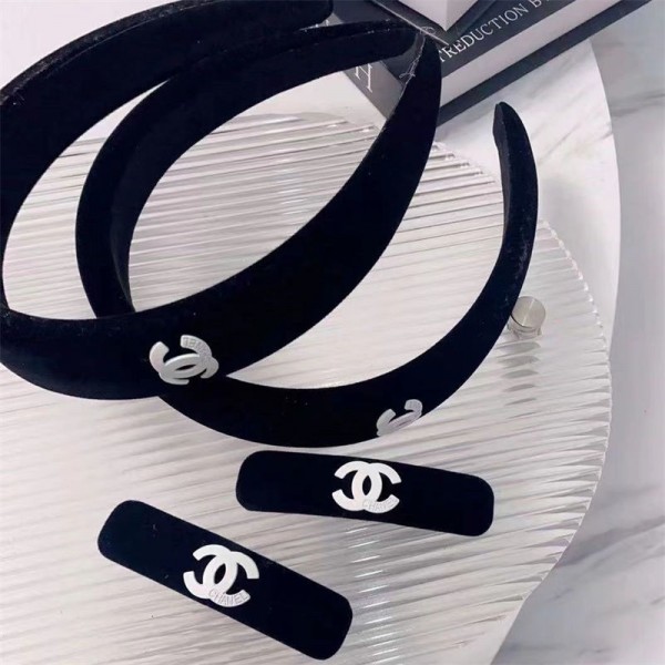 Chanel シャネルハイブランドベロアカチューシャ ベロア素材 カチューシャ レディース 幅広 ベロア ヘアアクセサリー 韓国ファッション シンプル 前髪グリップ おしゃれ レトロ 秋 冬 くすみカラー ヘアバンド 黒 ブラック