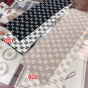 Chanel シャネルハイブランド 秋冬 マフラーメンズ 大判ショール 暖かい春秋 スカーフ ファッション 使い心地よいレディース向け高品質ケープ 防寒マフラー
