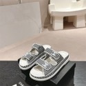 シャネルサンダル Chanel ビーチスリッパ 厚底 ミュール ボーダー柄 フラット 夏スリッパ ストラップ カジュアル レディース 気質 履きやすい 225¬250cm 特徴