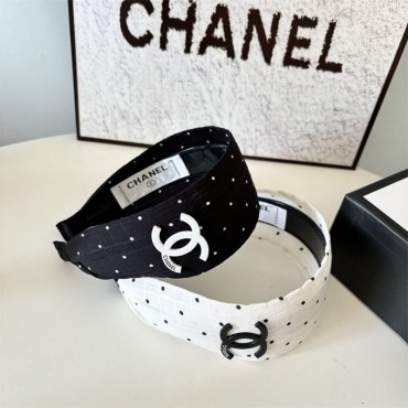 シャネルカチューシャ 髪留め ヘアバンド...