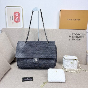 ブランドシャネル肩掛けバッグレディースチ...