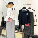 シャネルレディース ２点セット Ｔシャツトップス+スカート Chanel 上下セット セットアップ 秋服 肩出し 長袖 フレア ロング丈 カジュアル ゆったり 可愛い オシャレ ギャザー 切り替え 春夏
