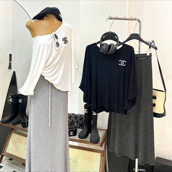シャネルレディース ２点セット Ｔシャツトップス+スカート Chanel 上下セット セットアップ 秋服 肩出し 長袖 フレア ロング丈 カジュアル ゆったり 可愛い オシャレ ギャザー 切り替え 春夏