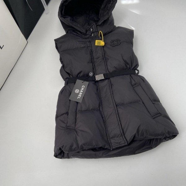 ブランドシャネル子供中綿ベスト ロングダウンベスト 女の子 Chanel 中綿コート ジャケット 子供服 男の子 アウター ジップアップ 軽量 暖かい 冬服 ジュニア 上着 可愛い クマの耳 雪遊び お出かけ 通園 120–160 cm