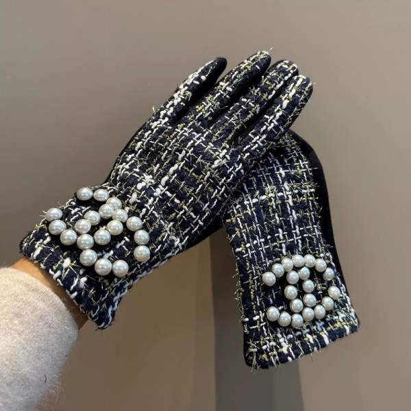 ブランドChanel ハリスツイードグローブ 可愛い シャネルツイード手袋 パール付き スマホ対応 レザー コンビ レディース 手袋 裏ボア ファッション