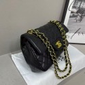 ハイブランドシャネルショルダーバッグ ブランドChanel 斜め掛けバッグ 年齢やスタイルを問わずご愛用いただけるブランド肩掛けバッグ 鞄