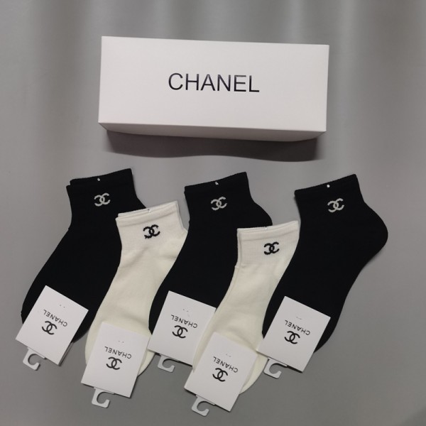 シャネルレディース向け 靴下 かわいいブランドChanelソックス 高品質 オールシーズンご使用ブランドシャネル薄手ソックス 大人気上質な コットン ソックス くつした 5足セット