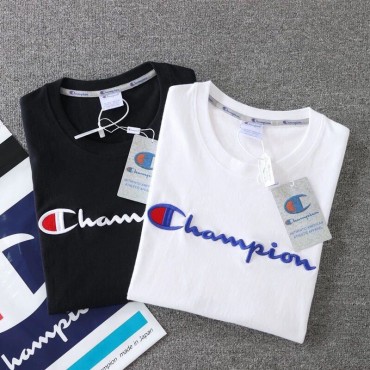 チャンピオン Tシャツ 子供服 大人ウェア 親子 CHAMPION お揃い tシャツ 親子 ペアルック 親子ペア ファション  半袖 夏 ホワイト Ｔシャツ 綿 トップス 親子ペア服 刺繍ロゴ 春 カップル お揃い 服 丸首 tシャツ 通気性 