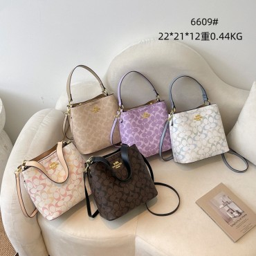 Coach コーチブランドバケットバッグ...