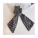 Fendi フェンディハイブランドヘアアクセサリー髪飾りブランドリボンヘアゴム女性ハイブランドシュシュ存在感抜群かわいいヘアピンハイブランド 3点セット
