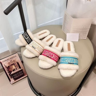 Dior ディオールハイブランド スリッ...