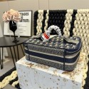 ハイブランド Dior 化粧ポーチ 大容量 ディオール メイクポーチ 化粧品バッグ 広口 収納バッグ 収納ポーチ メイクバッグ 人気 多機能 手提げ メイクアップポーチ おしゃれ 旅行用 コスメ収納 携帯に便利