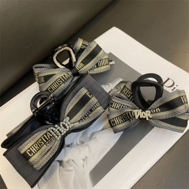 Dior ディオールカチューシャブランド...