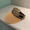 ディオールレディースサンハットフロッピー Dior 女性サマーハット屋外太陽保護ポニーテール麦わら帽子フェイス透明なバイザーキャップ手作り自然春のホリデーバイザーハット ワンサイズですべてに対応