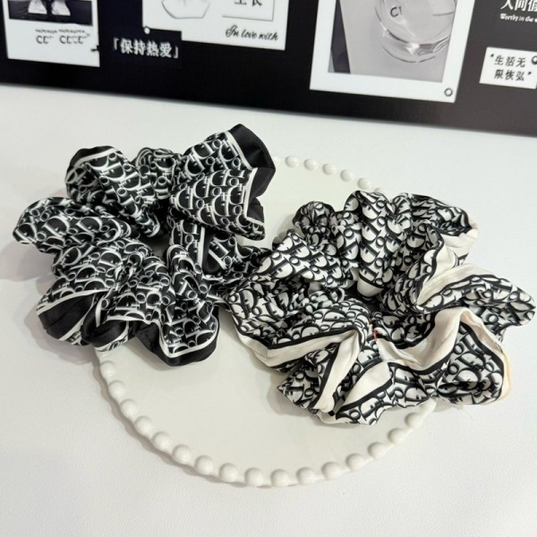 Dior ディオールハイブランドヘアアクセサリー髪飾りハイブランドヘアシュシュ存在感抜群ブランドヘアゴム 髪アレンジ かわいい ヘアバンドハイブランド