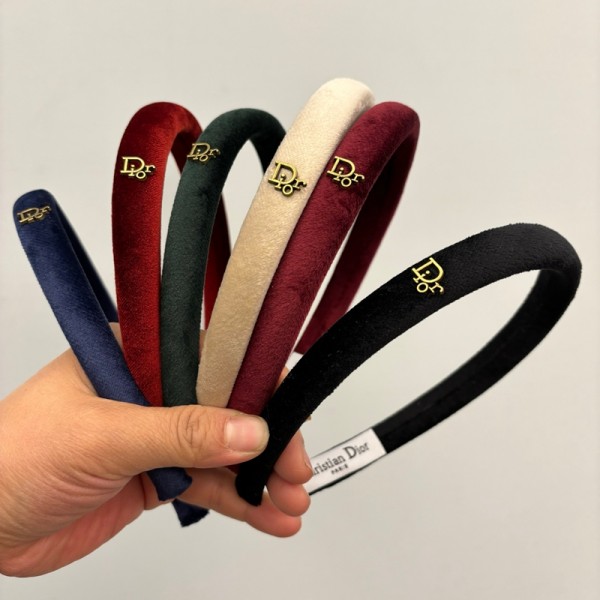 ブランドDior ディオールベロアカチューシャ レディース髪飾り ゴールドロゴカチューシャ 高級感髪アクセ ヘアターバン デートコーデ