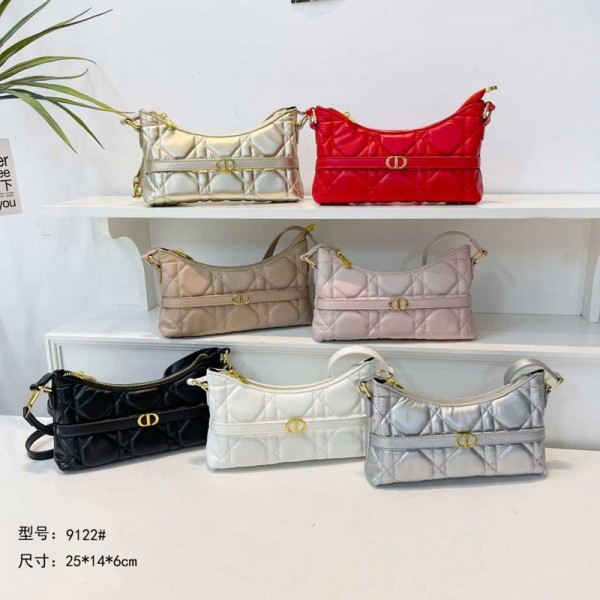 ディオール肩掛けバッグブランドDior ショルダーバッグ 韓国レディース レザーバッグ ブランドカジュアルブランドミニバッグコーデ