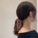 Fendi フェンディハイブランドヘアアクセサリー髪飾りカチューシャブランドかわいいブランドリボンヘアゴム女性ブランドバナナクリップ髪アレンジ