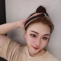 Fendi フェンディブランドヘアバンドレディースブランド可愛い蝶結びヘアバンドブランドヘアカチューシャ髪アレンジかわいいヘアピンハイブランド