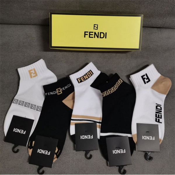Fendi フェンディハイブランド ソックス 綿製ブランドミドルソックス 高品質上質な コットン ソックス くつしたブランドソックス 男女兼用 ファッション