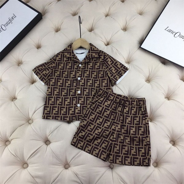 Fendi フェンディハイブランド子供服 夏服 男の子 半袖Ｔシャツ+ハーフパンツ2点 綿 ボーイズトップ+パンツ 上下セット 男児 普段着 キッズ カジュアル 部屋着 90 - 150cm
