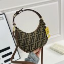 フェンディ ホーボーバッグ ハーフムーンバッグ Fendi ショルダーバッグ ハンドバッグ レディース ラウンドバッグ 三日月バッグ 肩掛けバッグ ショルダー 小さめ おしゃれ かわいい