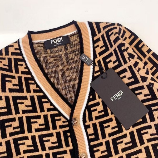 ブランドフェンディ 子供服 カーディガン 男の子 Vネック ニット 長袖 綿 Fendi キッズ セーター スクールコート 90-150cm 春秋冬 無地 学生 通園通学 セミフォーマル ボーイズ 女の子 防寒 