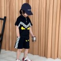 ハイブランドフェンディ子供セットアップ カジュアル Fendiキッズ服上下セット トップス＋パンツ 子供服 ポロシャツ 半袖 男の子 Tシャツ 快適 90-150cm 赤ちゃん 幼児服 通園 夏服 可愛い 2点セット 大きいサイズ 出産祝い お出かけ プレゼント ベビー服