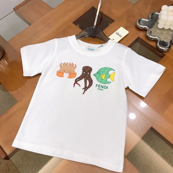 ブランドフェンディ親子ペアルック tシャツ Fendi 半袖ｔシャツ 家族 お揃い 夏服 キッズ tシャツ 出産祝い 記念日 プレゼント 誕生日 ギフト 可愛い カジュアル シンプル カジュアル 笑顔