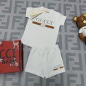 Gucci グッチ 子供服 ２点セット tシャツ 上下セット キッズ ショーツ夏 ブランド セットアップ 子供の服 かわいい トップス ハーフパンツ ゆったり スポーツウェア おしゃれ 人気 メンズ レディーズ 3色  90 - 140cm