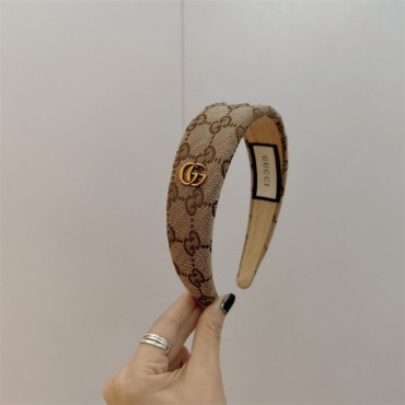 Gucci グッチハイブランドヘアアクセ...