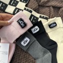 アグ UGG レディース向け 靴下 かわいいブランド 秋冬ソックス 大人気ブランドミドルソックス 高品質ブランドソックス 男女兼用 ファッション 厚手 4足セット