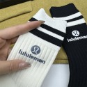 lululemon  ルルレモンハイブランドハイソックス 綿製レディース向け 靴下 2足セット かわいいコットン 靴下 メンズ 通気性ブランドソックス 男女兼用 ファッション