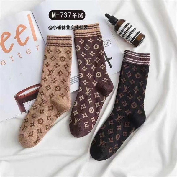 Lv ルイヴィトンレディース向け 靴下 かわいいブランド ストッキング 大人気ブランドミドルソックス 高品質浅口ソックス 女の子好き 韓国
