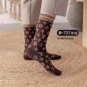 Lv ルイヴィトンレディース向け 靴下 かわいいブランド ストッキング 大人気ブランドミドルソックス 高品質浅口ソックス 女の子好き 韓国